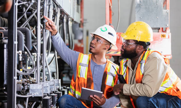 Best Circuit Breaker Repair  in Marietta, OK
